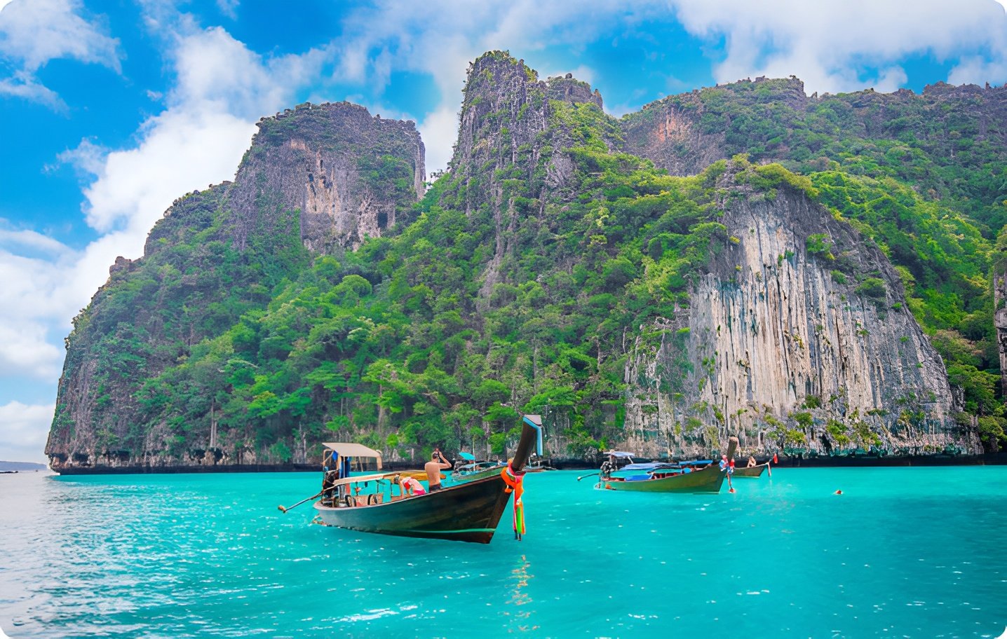 The Ocean and Sea View In My Side